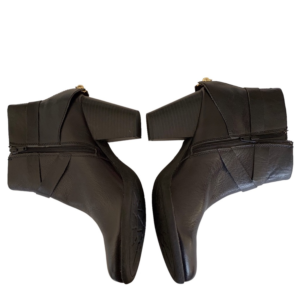 B.O.C BLACK LEATHER ANKLE BOOTS - Picture 12 of 15